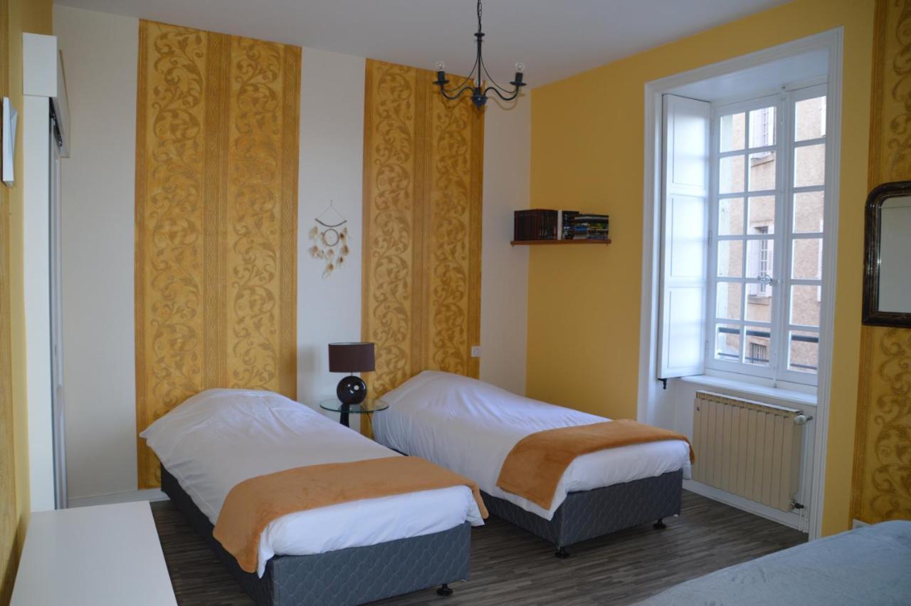 Maison Au Loup - Superbe Ancien Hotel Particulier Du Xvie Siecle Au Coeur De La Vieille Ville Du Puy Le Puy-en-Velay Экстерьер фото
